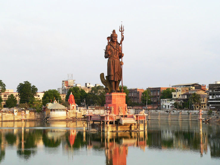 8. Sursagar Lake